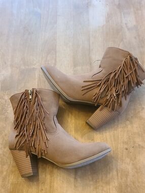 Sugar 'Tutko' Tan Suede Fringe Ankle Booties with Stacked Heel
